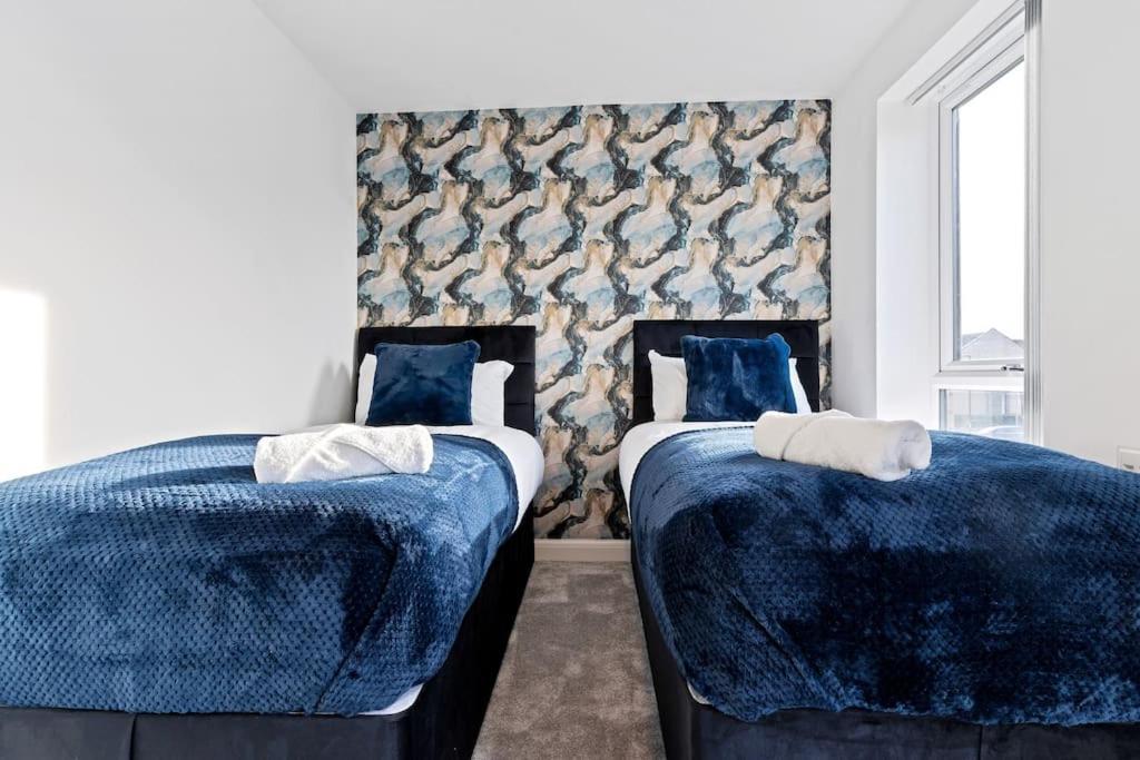 Luxury Birmingham City Centre Townhouse With Free Parking - Sleeps 4 - Perfect For Contractors, Business Travellers, Families And Other Groups - Near Bullring, Newstreet, Selfridges, Nec, Nia & Birmingham Airport Dış mekan fotoğraf