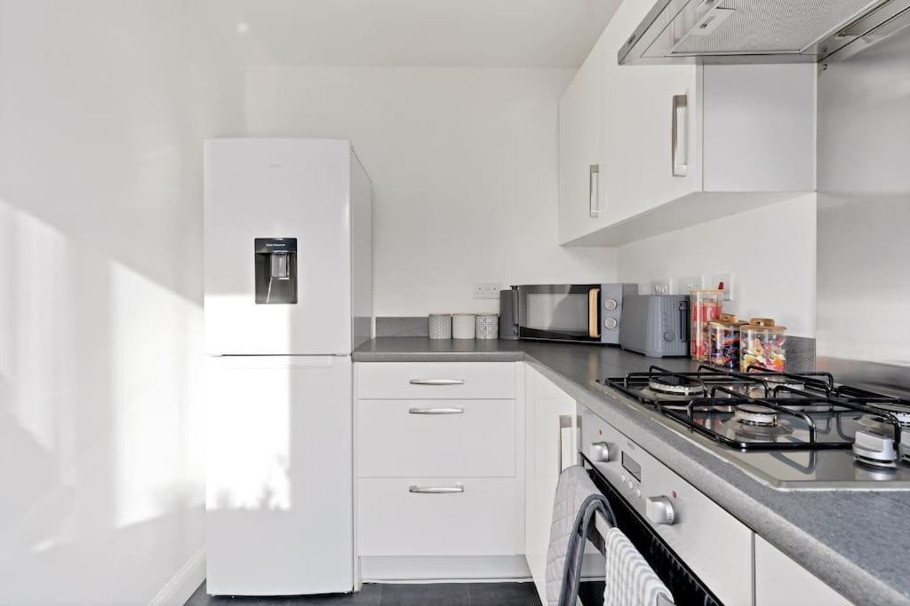 Luxury Birmingham City Centre Townhouse With Free Parking - Sleeps 4 - Perfect For Contractors, Business Travellers, Families And Other Groups - Near Bullring, Newstreet, Selfridges, Nec, Nia & Birmingham Airport Dış mekan fotoğraf