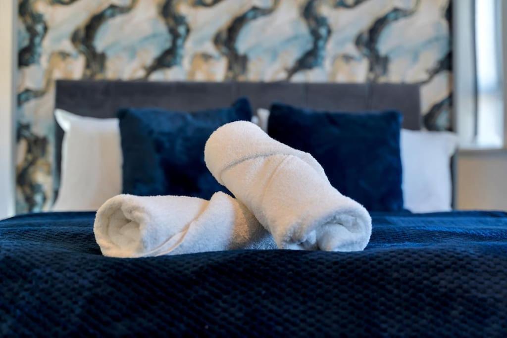 Luxury Birmingham City Centre Townhouse With Free Parking - Sleeps 4 - Perfect For Contractors, Business Travellers, Families And Other Groups - Near Bullring, Newstreet, Selfridges, Nec, Nia & Birmingham Airport Dış mekan fotoğraf